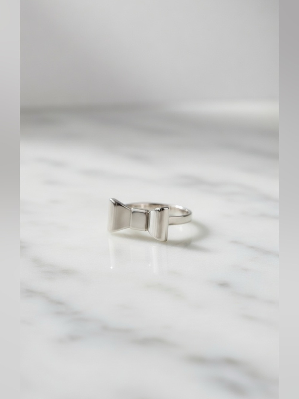 Silver Tone Ring with Bow Size 7.5